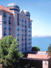 Relax by the Bay!